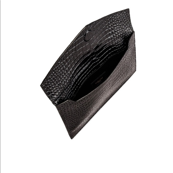 Saint Laurent Medium Uptown Pouch - Picture 4 of 6